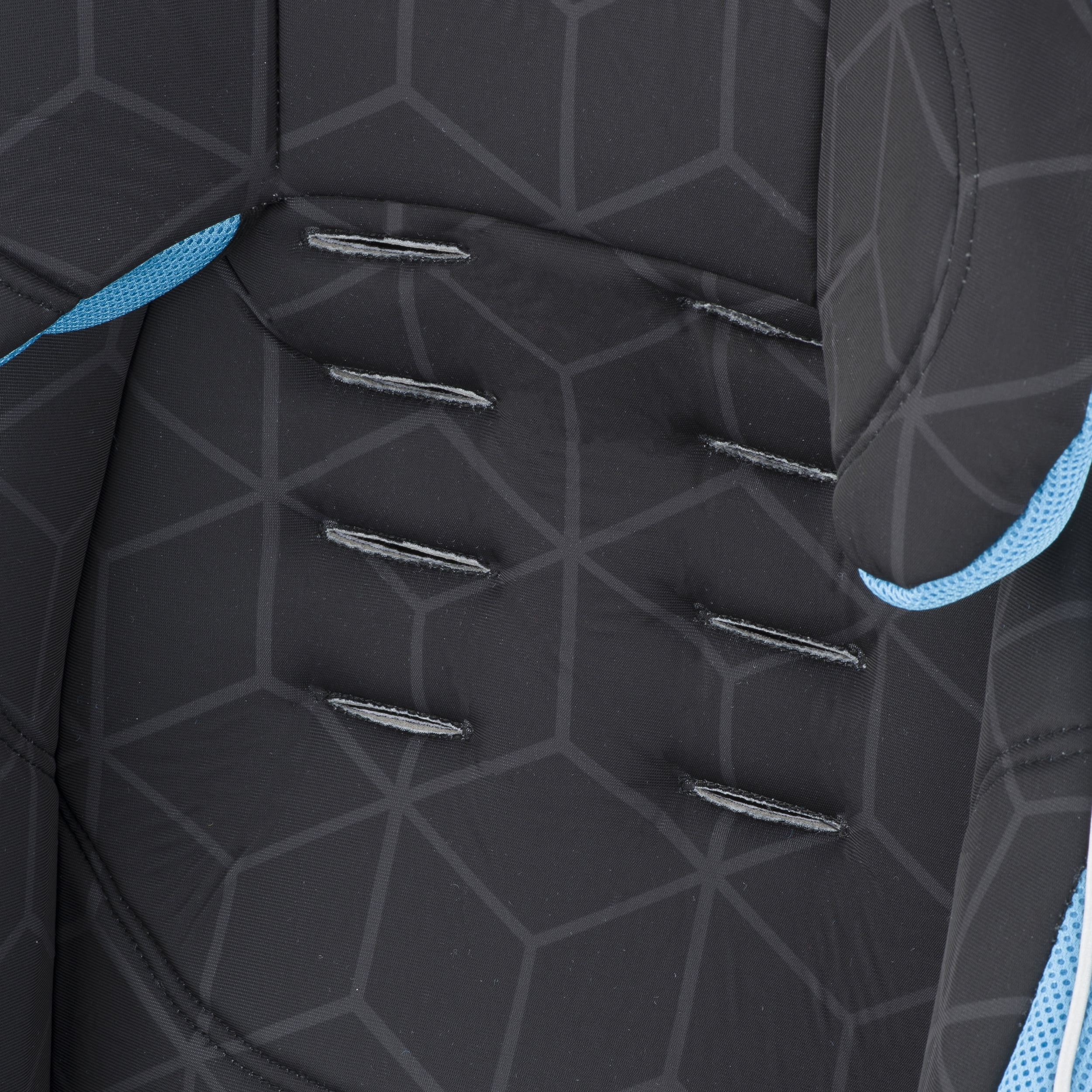 2026 Evenflo Advance Chase LX – Glacier Ice 2-in-1 Harness-to-Booster Car Seat