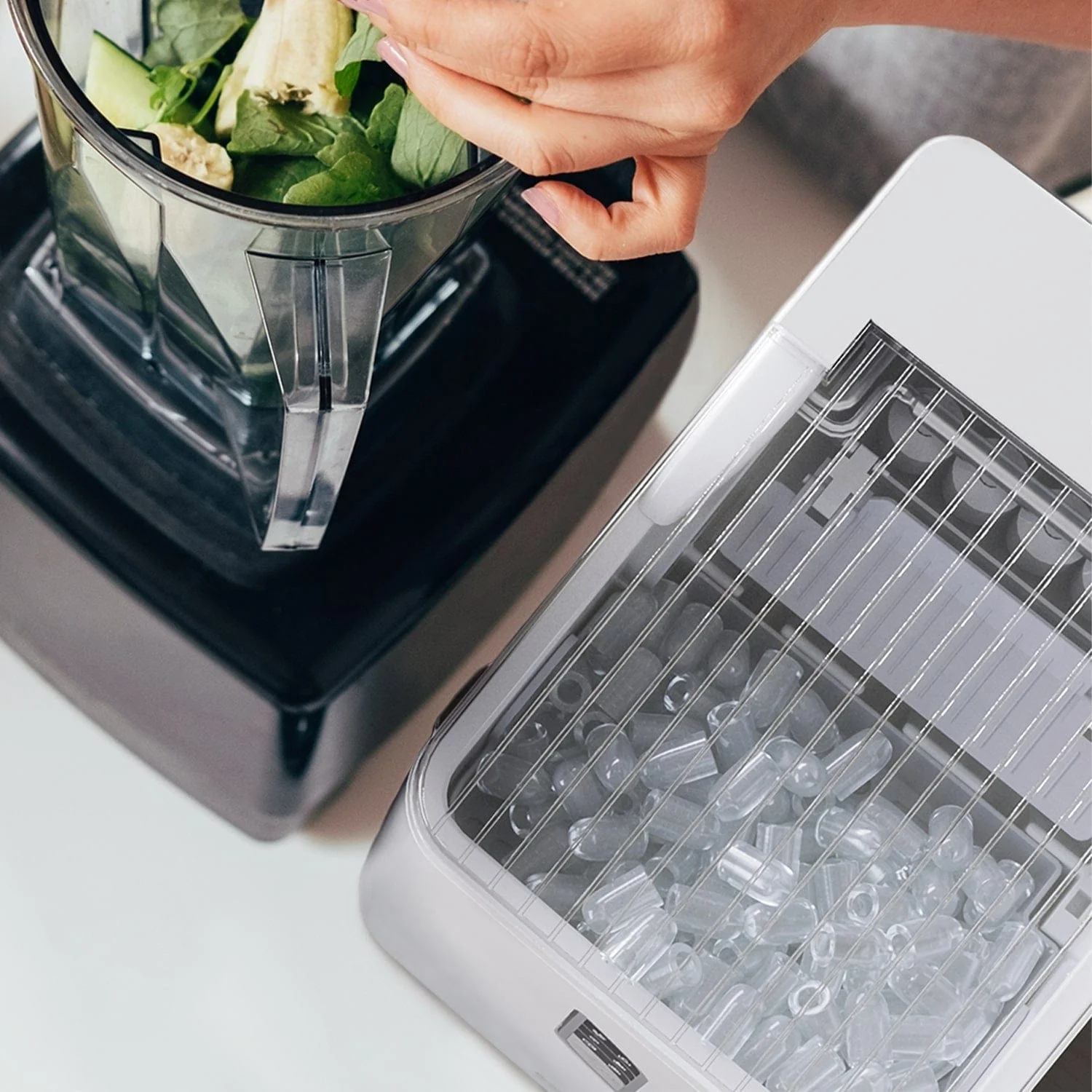 Countertop Ice Cube Maker - 2L Self-Cleaning Machine With 15kg Daily Output - White