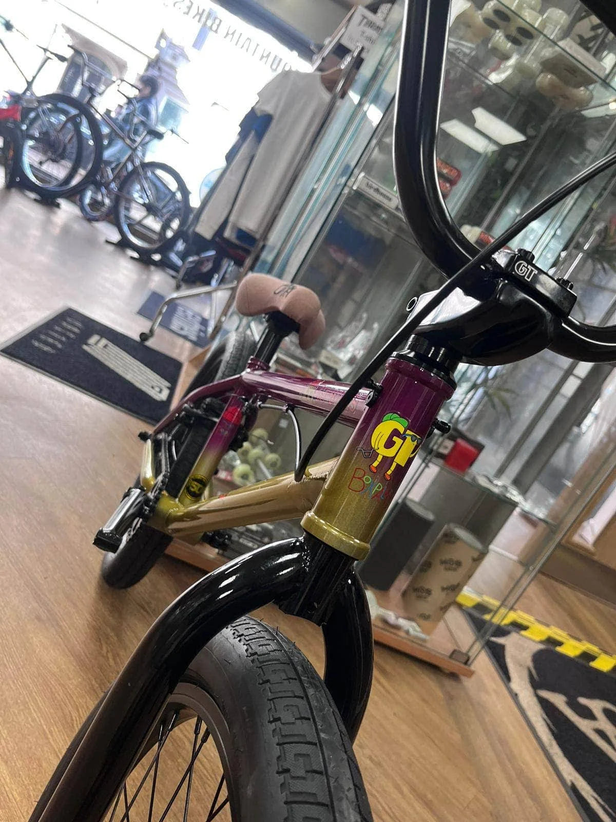 GT Performer BMX Bike – Mid-Range Freestyle Bike with 20.5