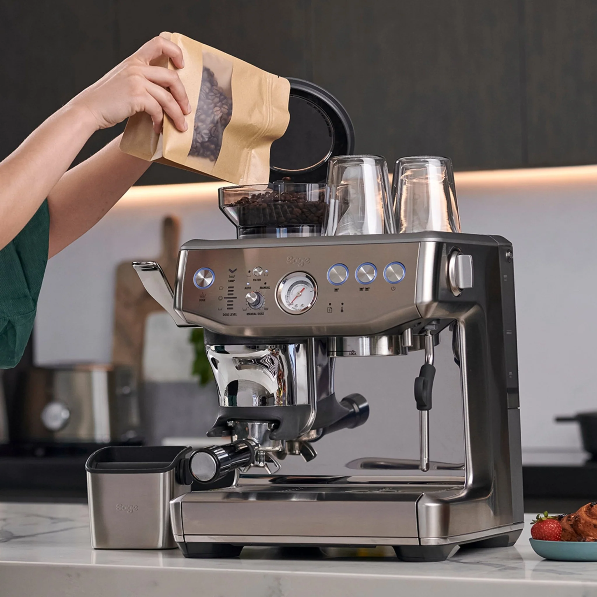 The Barista Express™ Impress by Sage Stainless Steel | SES876BSS4GUK1