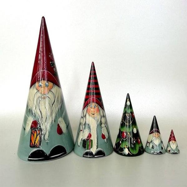 Scandinavian Christmas Gnome Wooden Nesting Doll(5pcs)