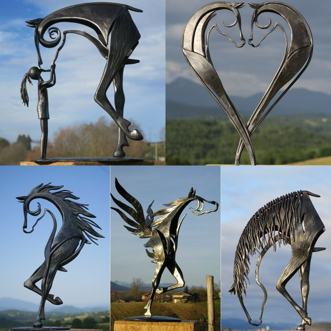 Kiss Horse Sculpture Modern Statue Rustic Metal Art