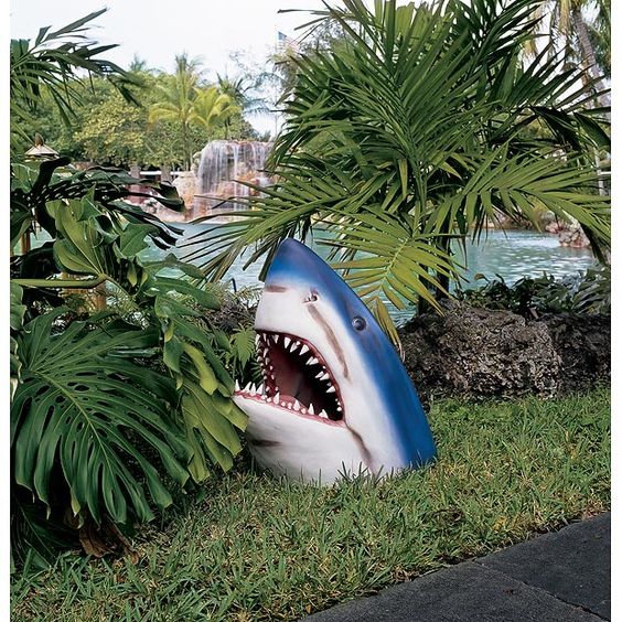 2024 Great White Shark Garden Art🦈