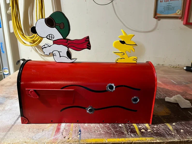 Patina Snoopy Red Baron Mailbox