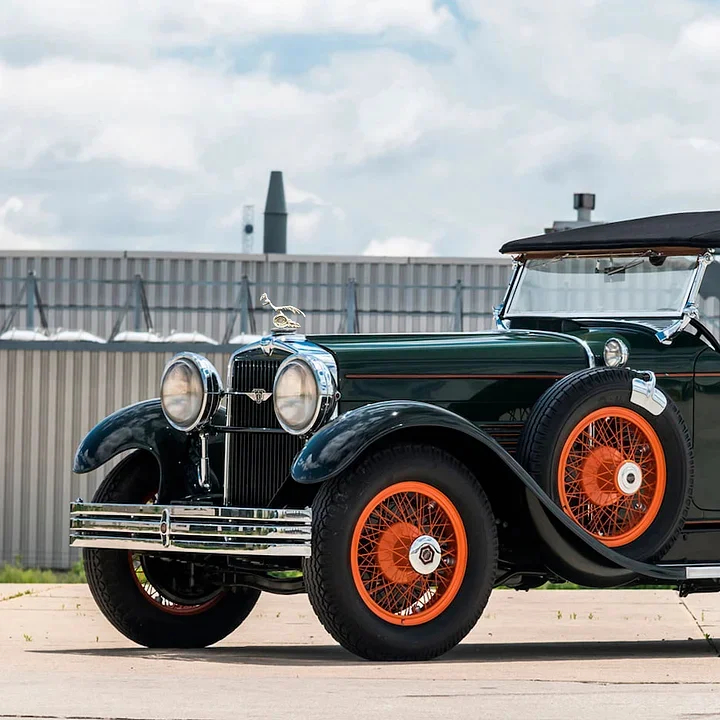 🔥NEW FOR 2023 - WILE E COYOTE HOOD ORNAMENT