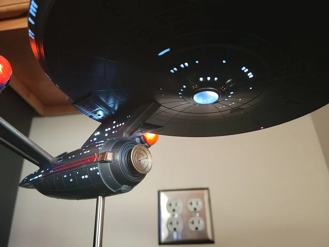 Enterprise 1:1000 Scale Set Prop Replica Model With Lights
