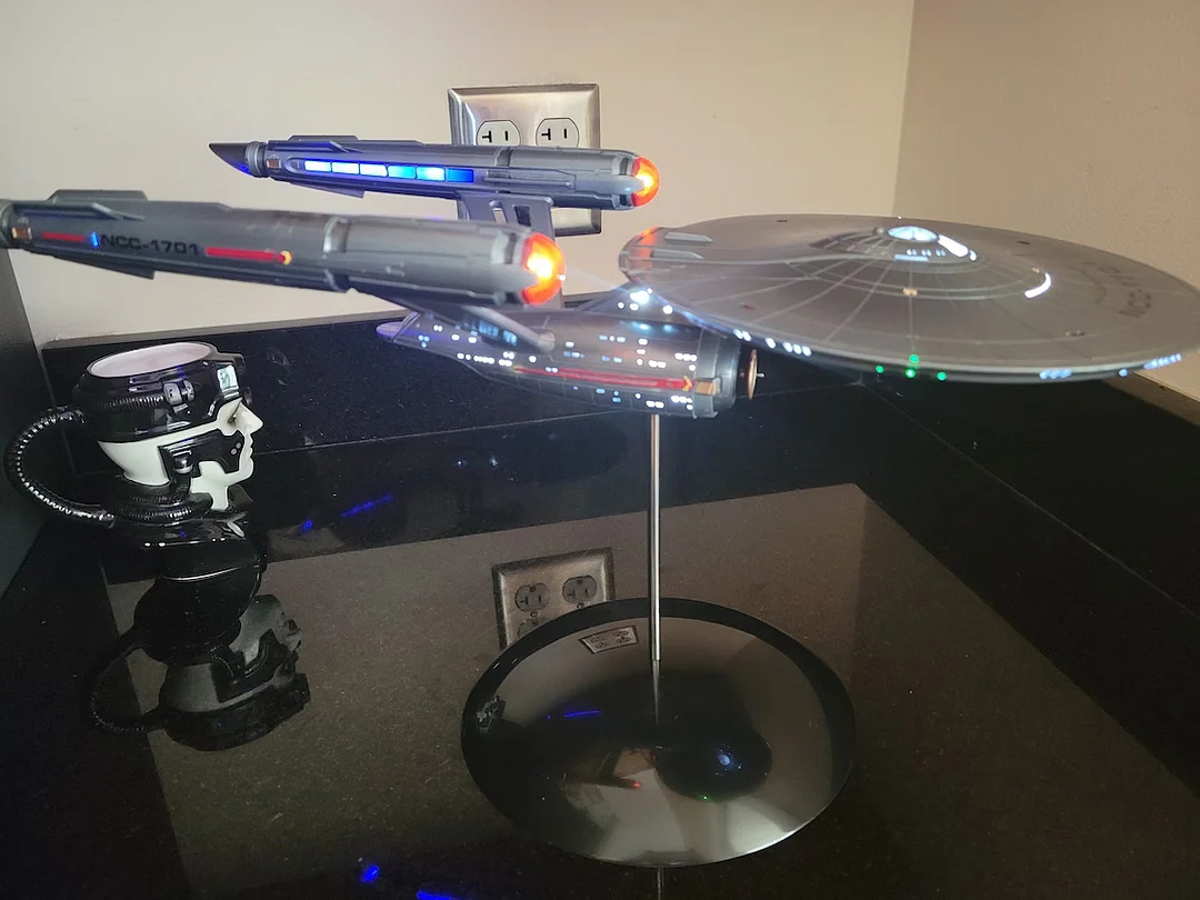 Enterprise 1:1000 Scale Set Prop Replica Model With Lights