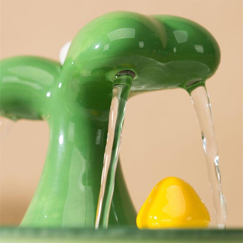 Spring Series Ceramic Cat Drinking Fountain