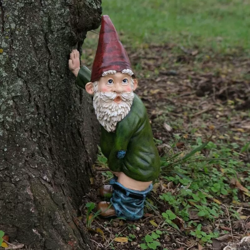Peeing Garden Gnome
