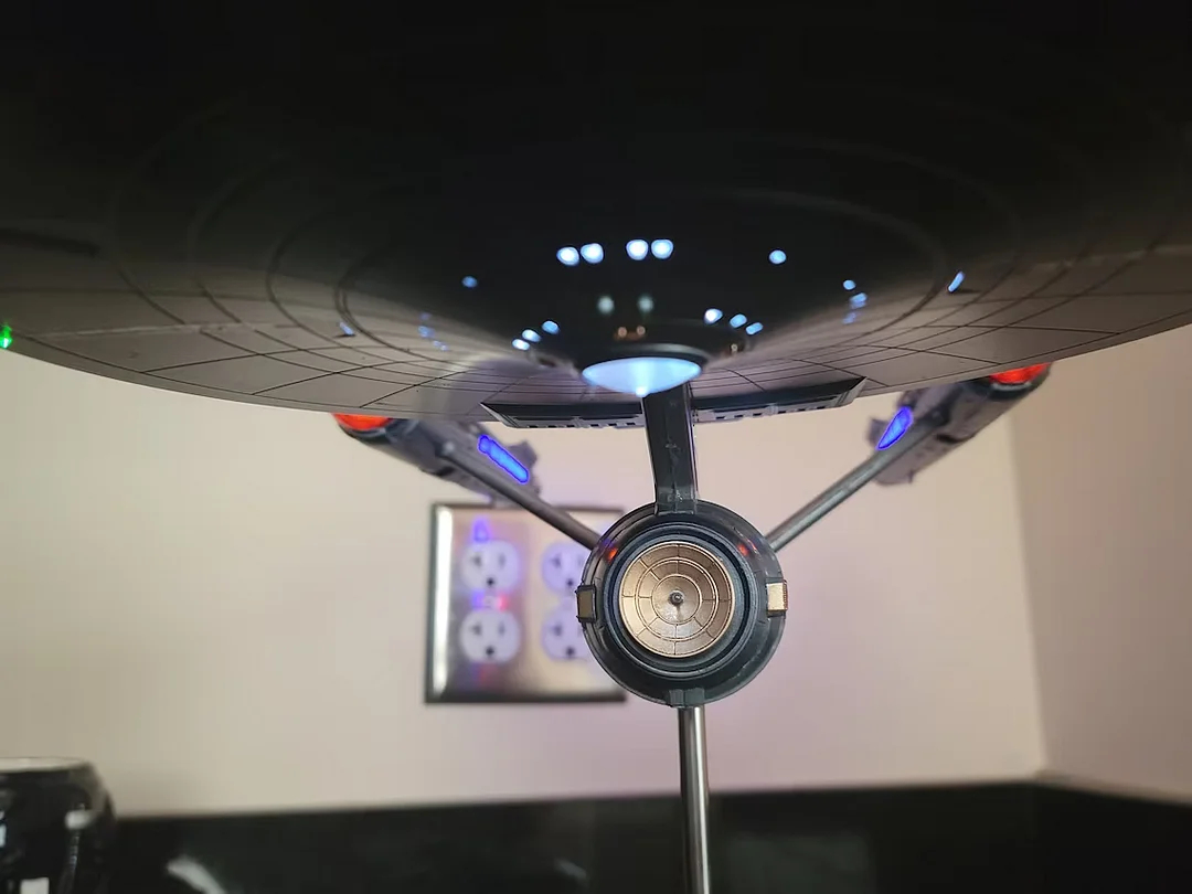 Enterprise 1:1000 Scale Set Prop Replica Model With Lights