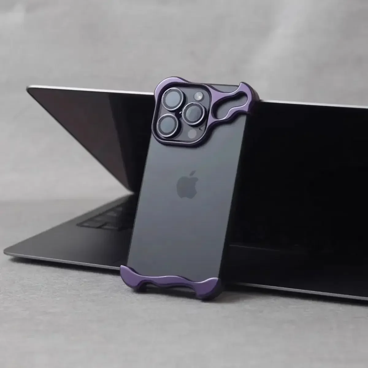 2026 Luxury Irregular Metal Bumper Phone Case