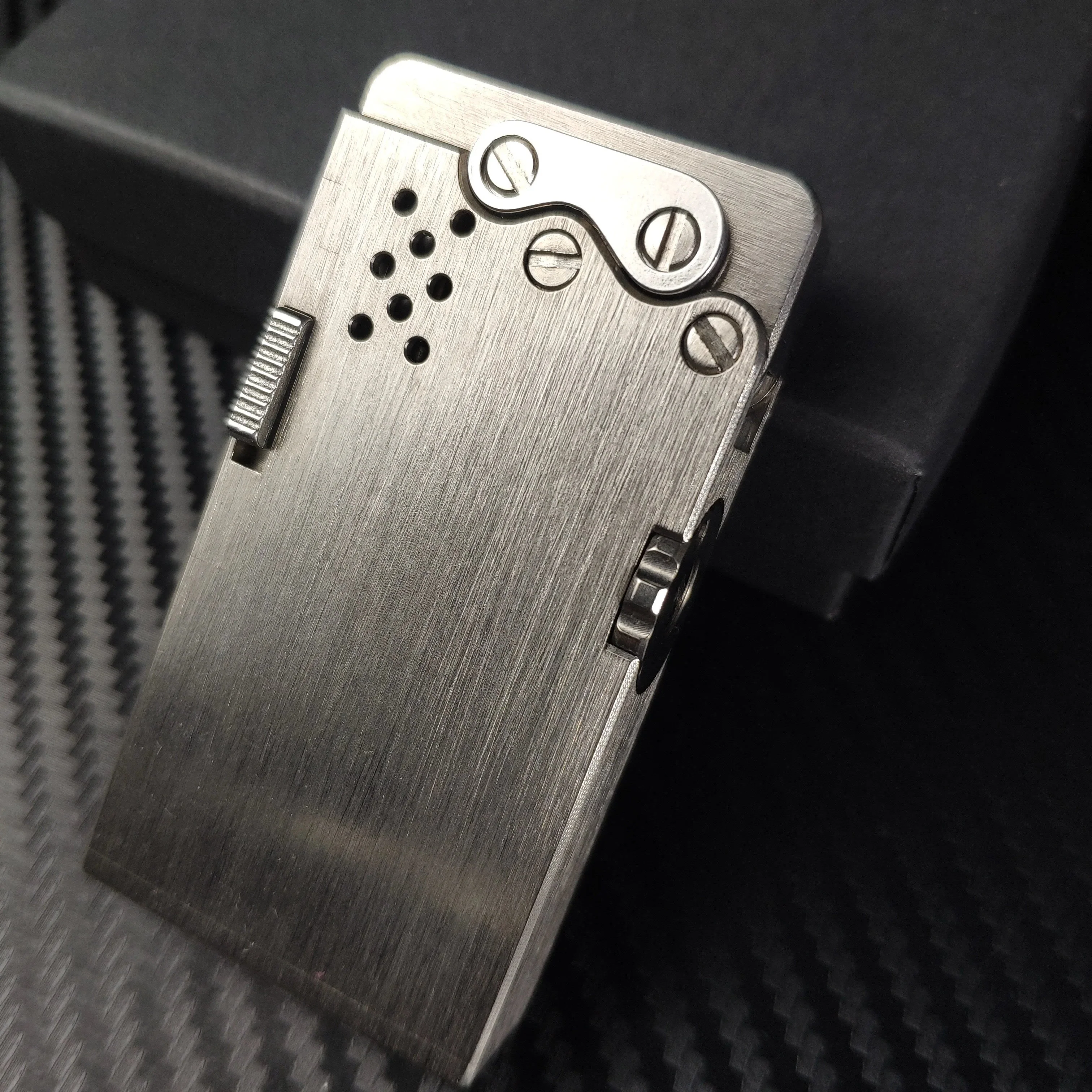 2026 Handmade Mechanical Titanium Automatic Lighter