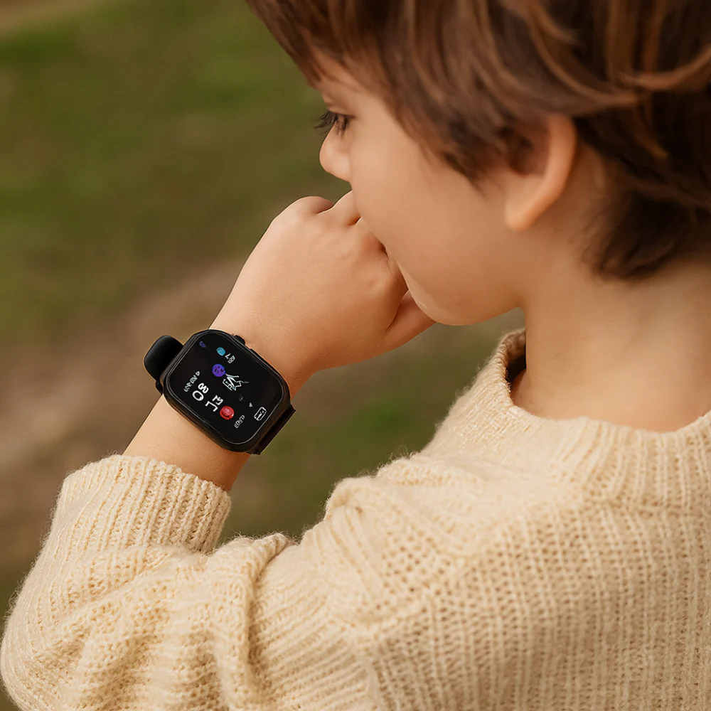 Kids GPS Smartwatch 4G Tracker Camera IP67 Touchscreen Activity