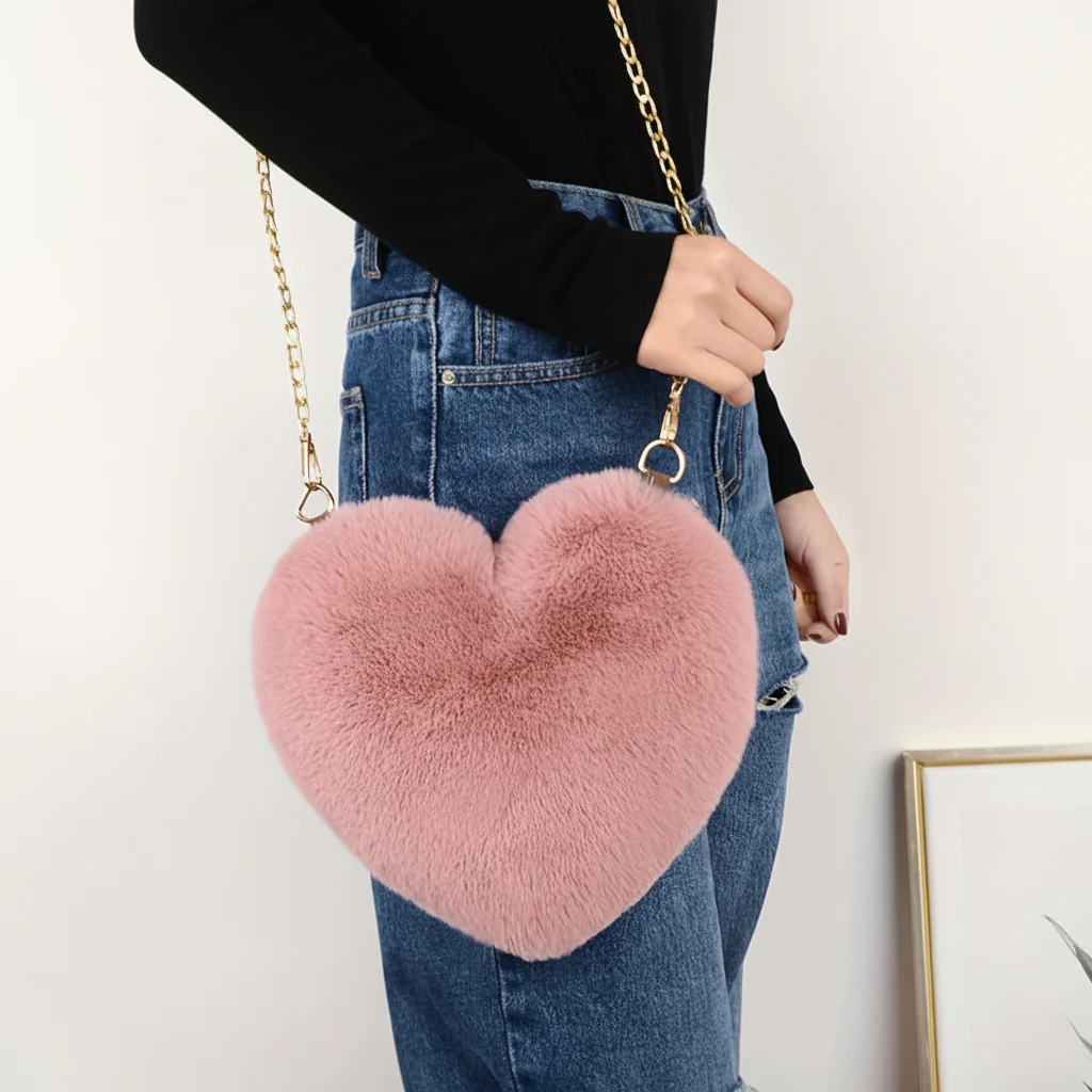 Shoulder Bag Faux Fur Heart Crossbody Chain Purse